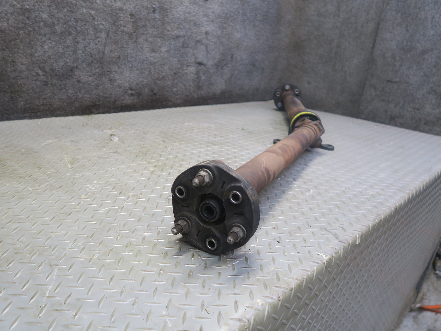 02-05 Ford Thunderbird A/T Rear Drive Shaft Driveshaft 3W63-4K145-AA OEM