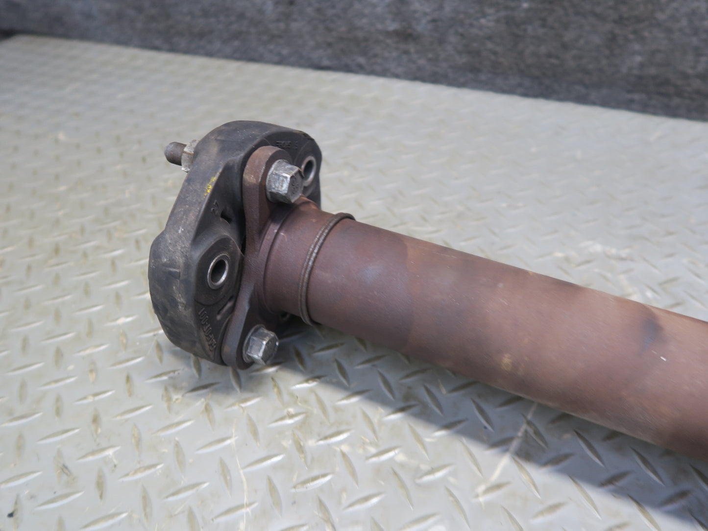 02-05 Ford Thunderbird A/T Rear Drive Shaft Driveshaft 3W63-4K145-AA OEM