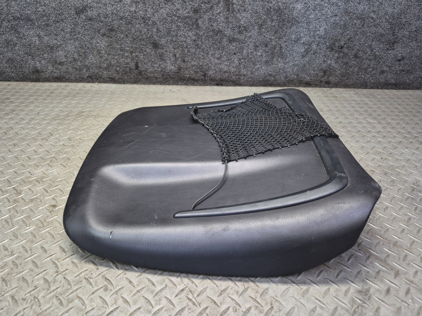 07-15 Audi 4L Q7 Front Left Seat Back Trim Cover Panel 4F0881969 OEM
