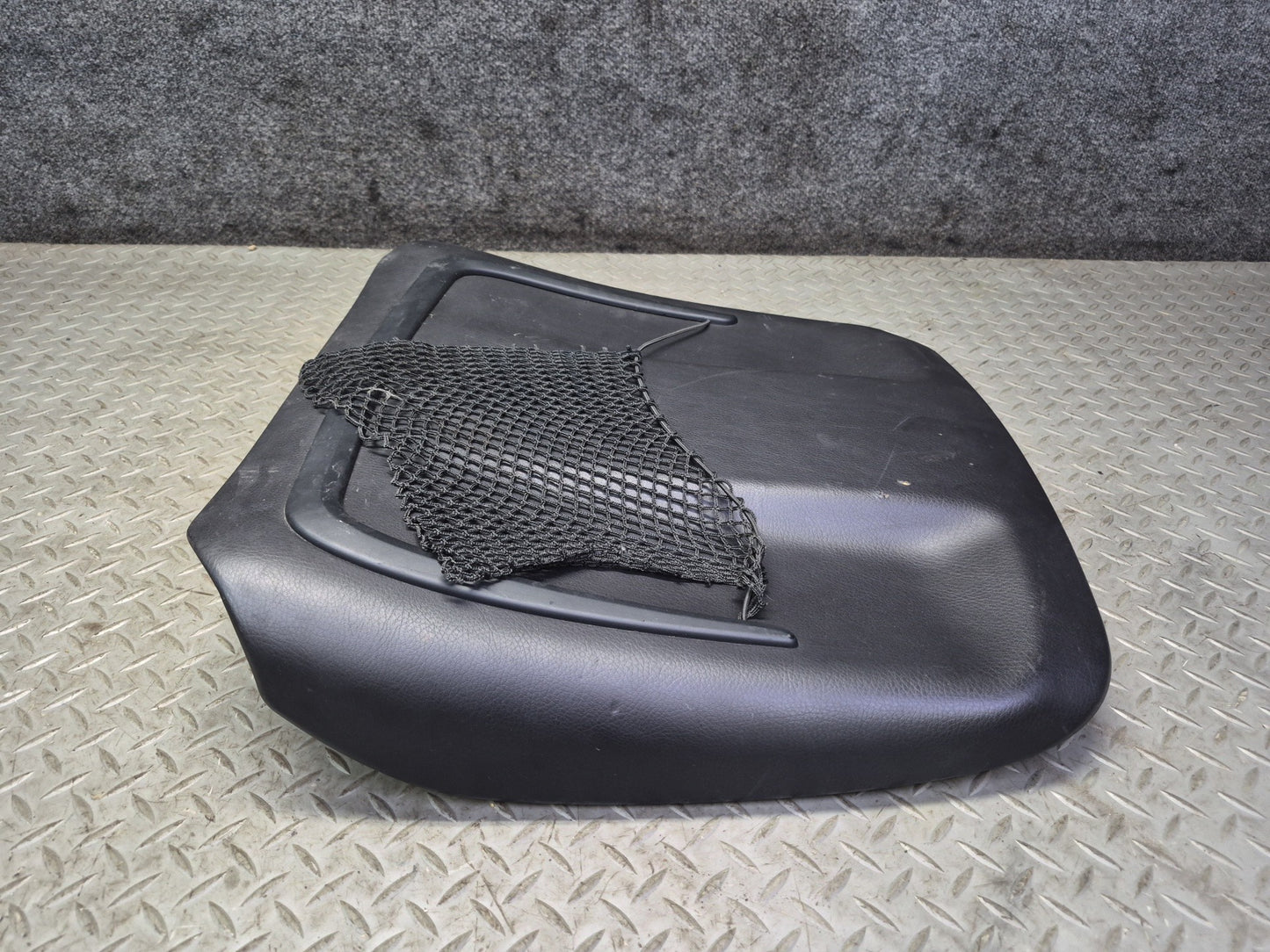 07-15 Audi 4L Q7 Front Left Seat Back Trim Cover Panel 4F0881969 OEM