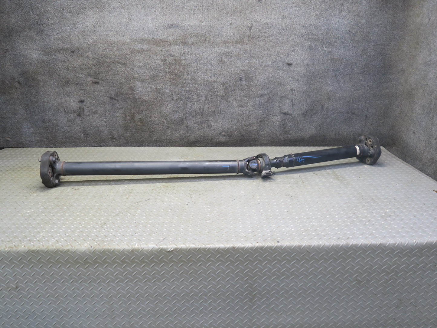 08-16 Lexus UVF46L LS600hL AWD Rear Driveshaft Drive Shaft OEM