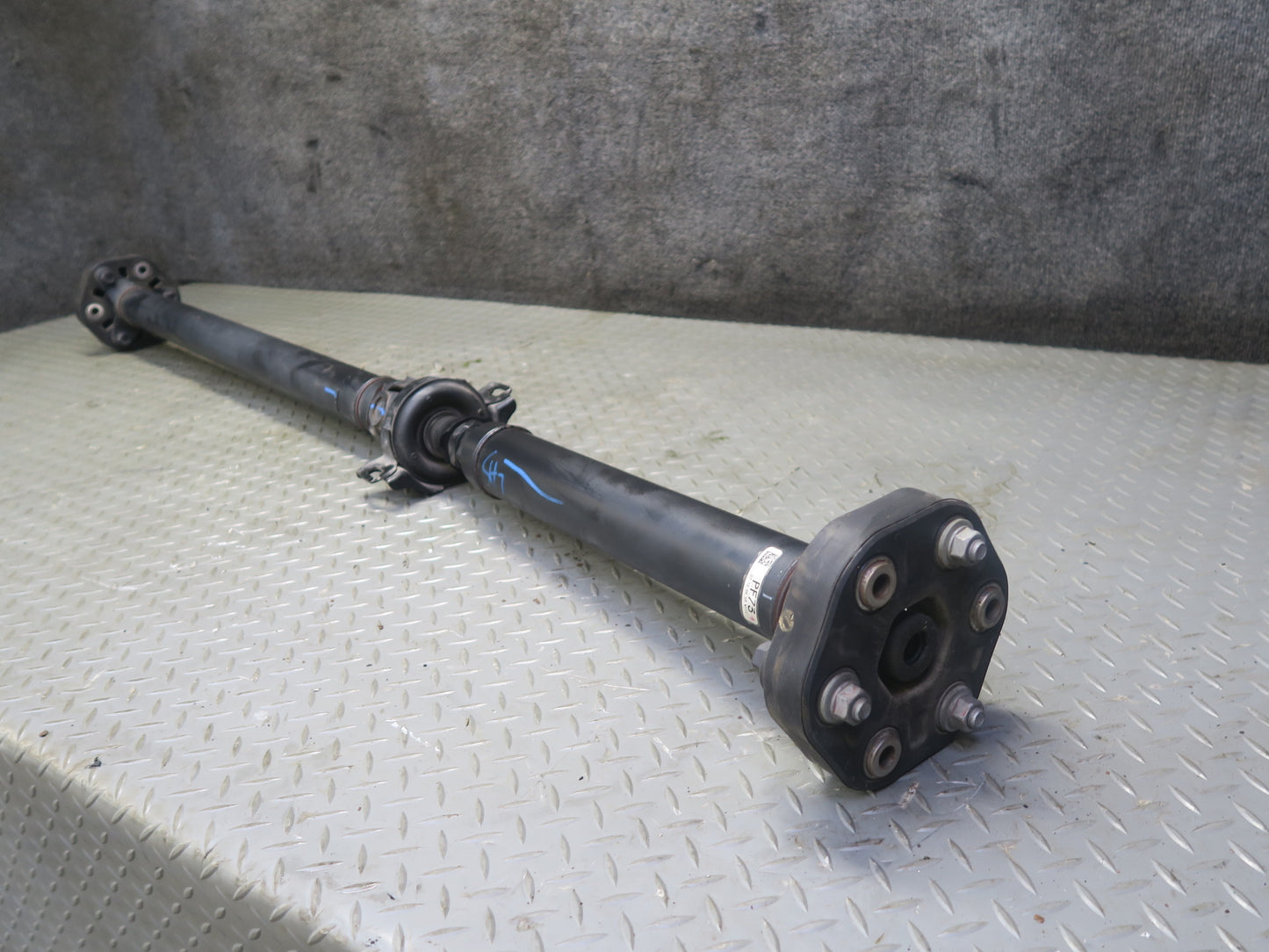 08-16 Lexus UVF46L LS600hL AWD Rear Driveshaft Drive Shaft OEM