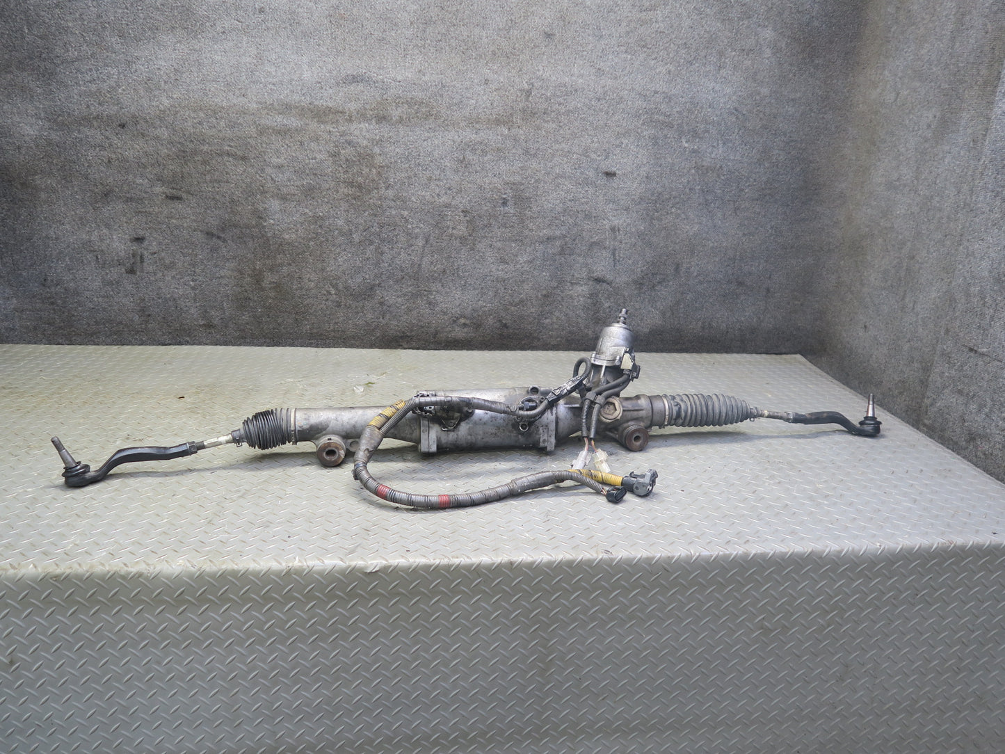 08-12 Lexus UVF46L LS600h LS460 AWD Electric Power Steering Rack & Pinion OEM