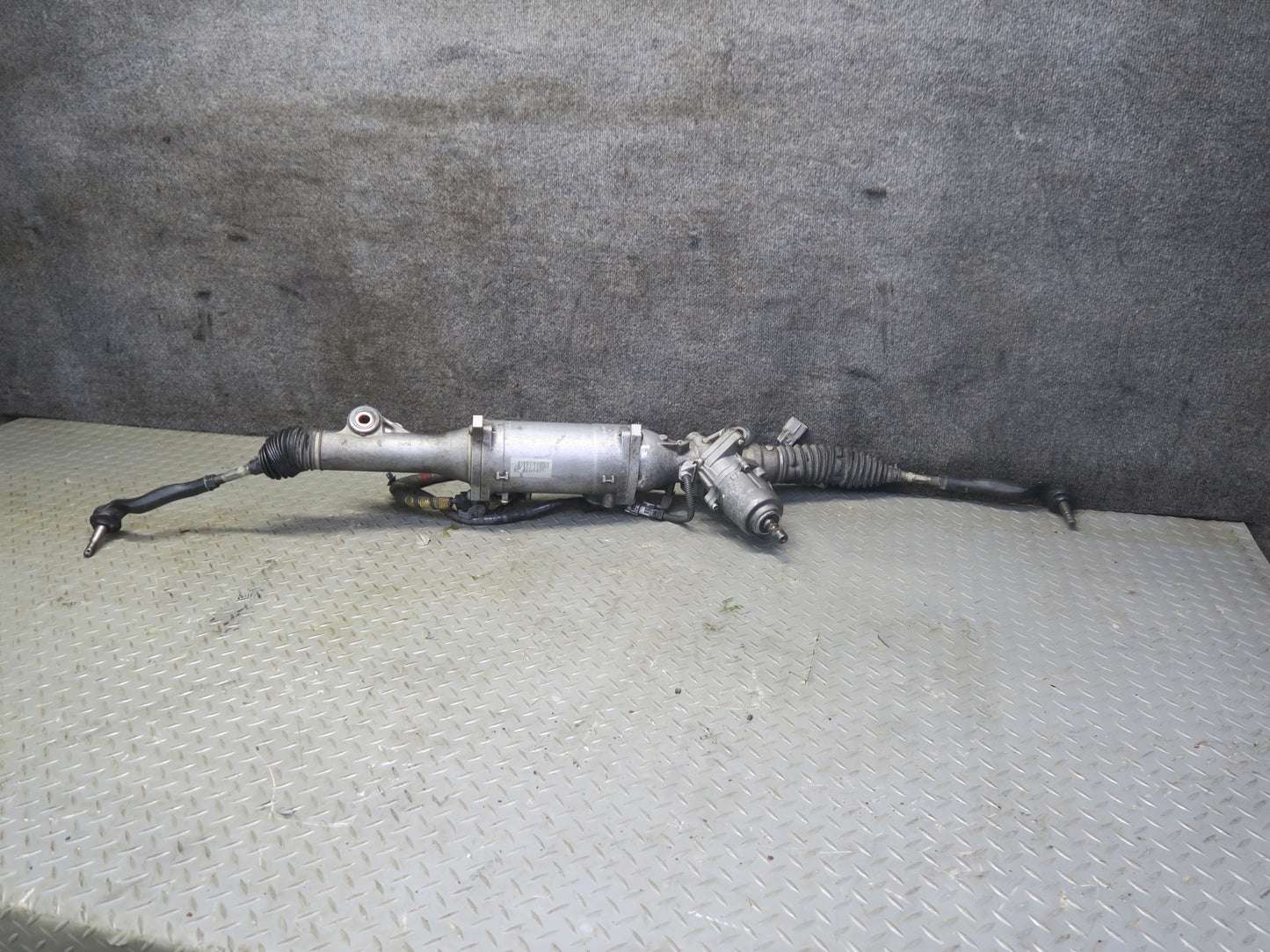 08-12 Lexus UVF46L LS600h LS460 AWD Electric Power Steering Rack & Pinion OEM