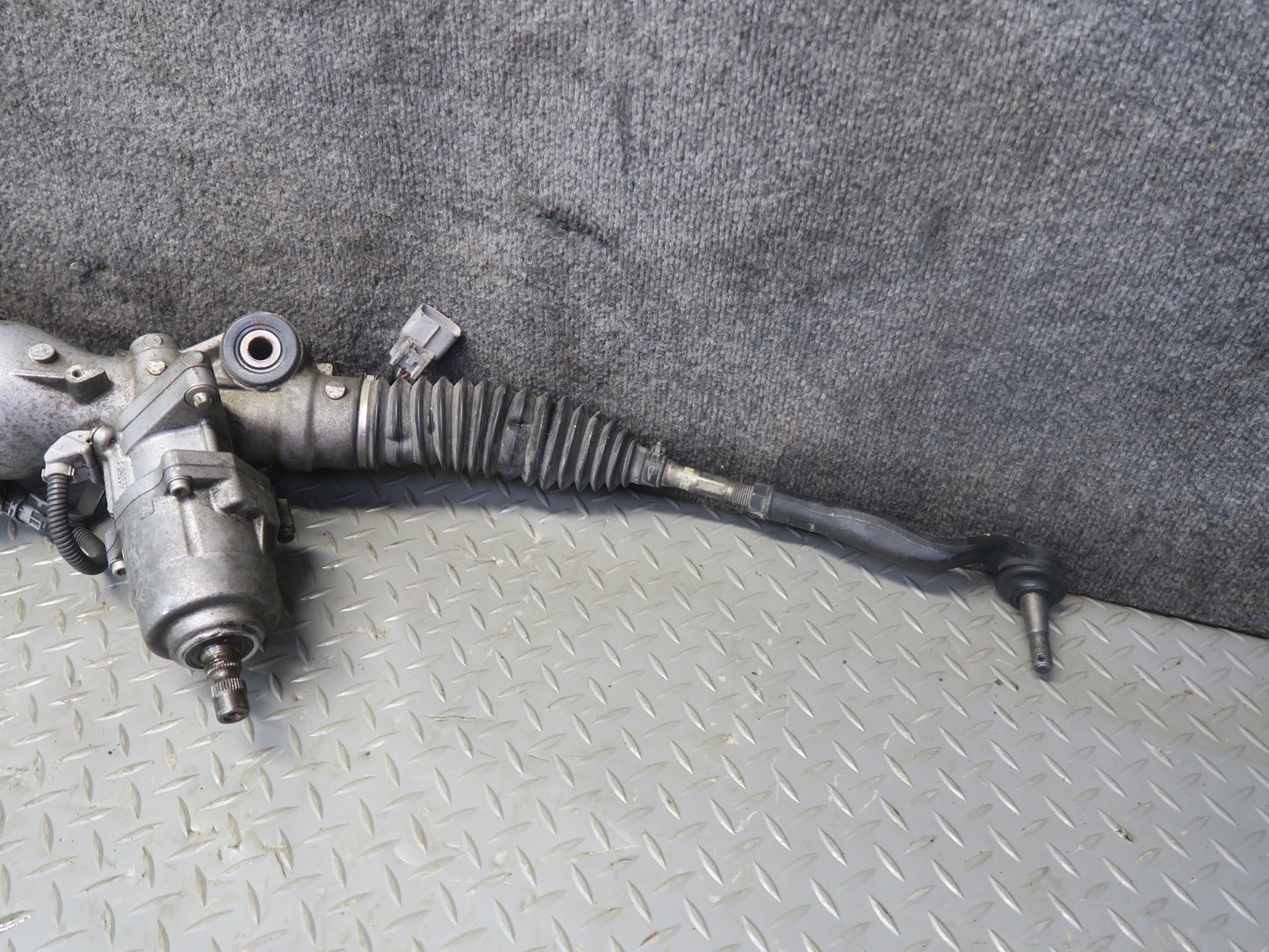 08-12 Lexus UVF46L LS600h LS460 AWD Electric Power Steering Rack & Pinion OEM