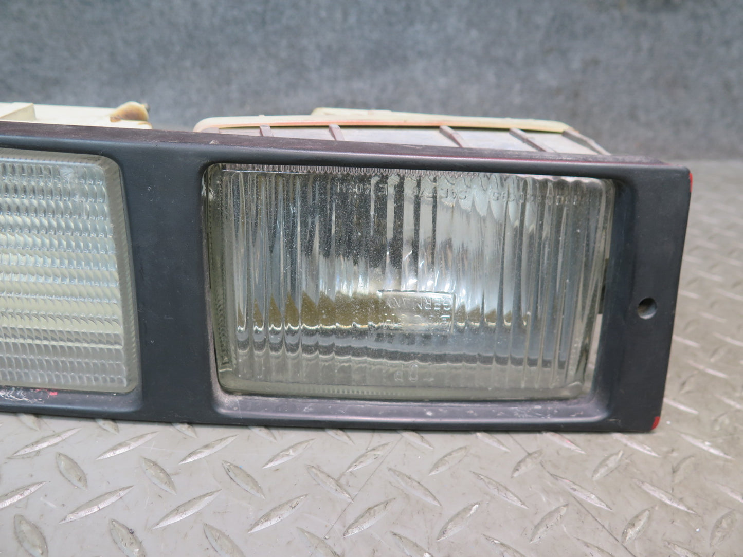 1978-1986 Porsche 928 S Front Left & Right Side Fog Light Turn Signal Lamp Set