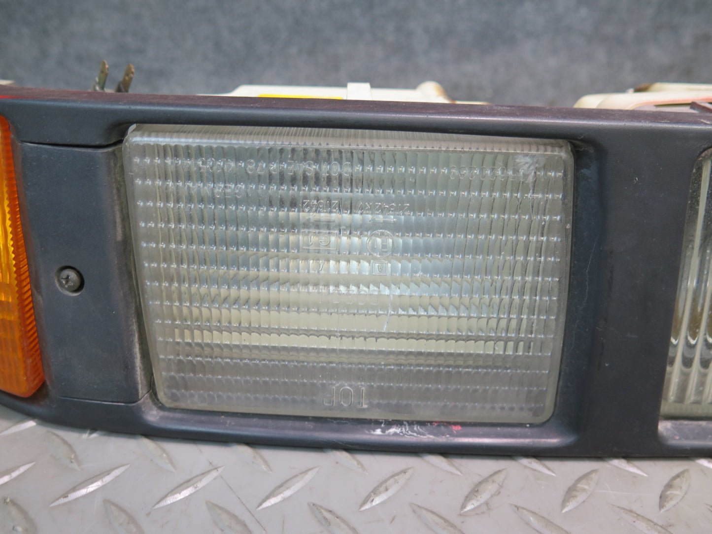 1978-1986 Porsche 928 S Front Left & Right Side Fog Light Turn Signal Lamp Set