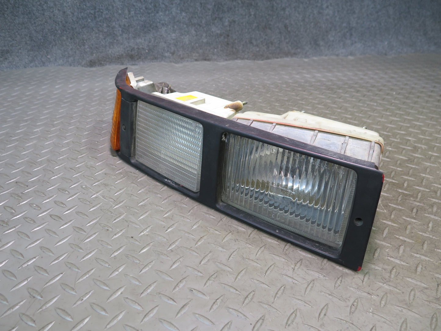 1978-1986 Porsche 928 S Front Left & Right Side Fog Light Turn Signal Lamp Set