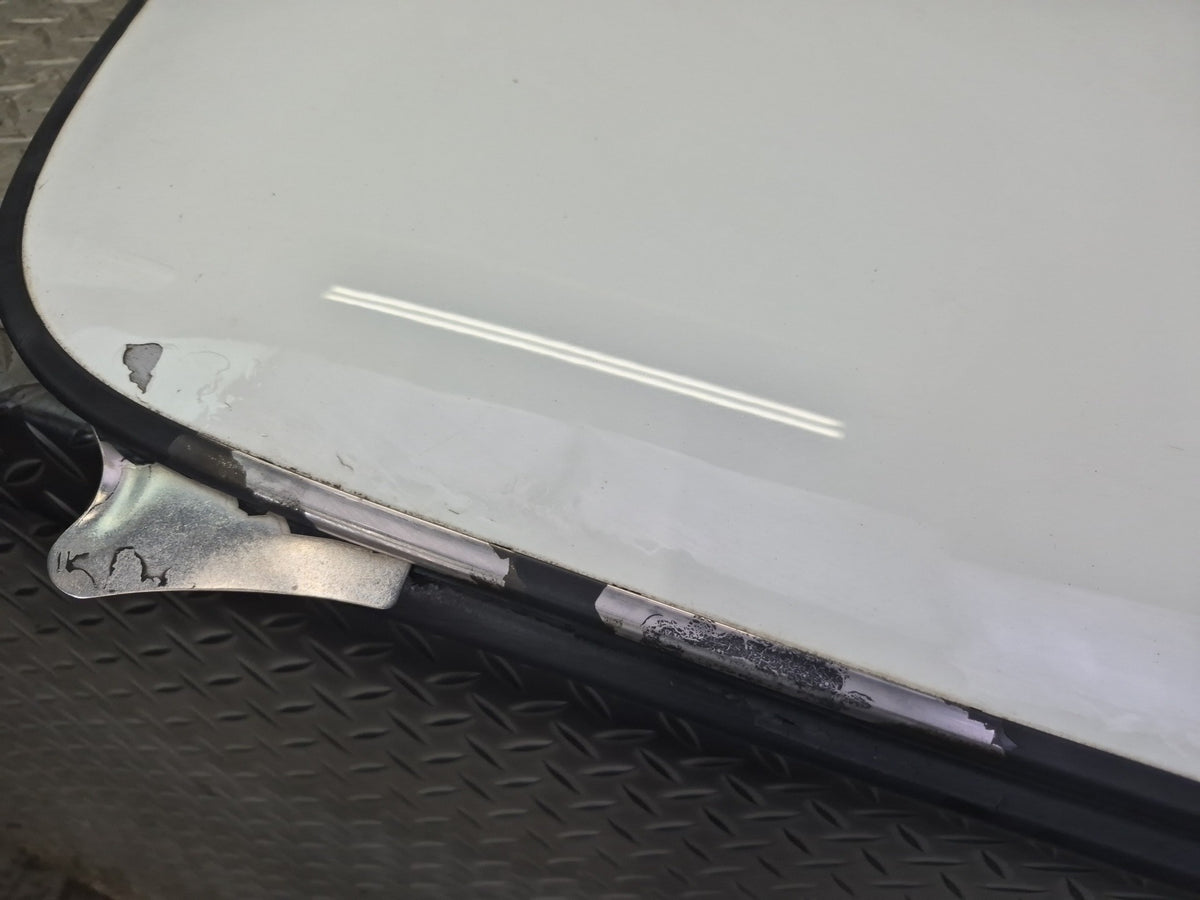 95-96 Chevrolet Corvette C4 Coupe Targa TOP Roof Panel Arctic White OEM