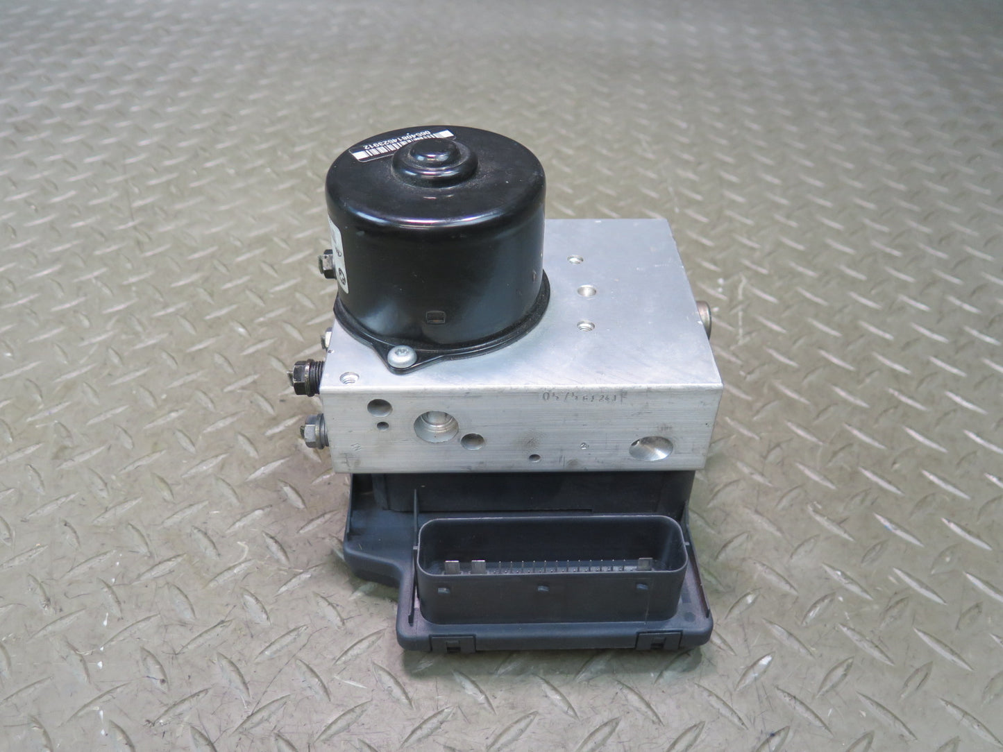 2001-2002 BMW E46 M3 Anti Lock  Brake DSC ABS Pump Module 2229800