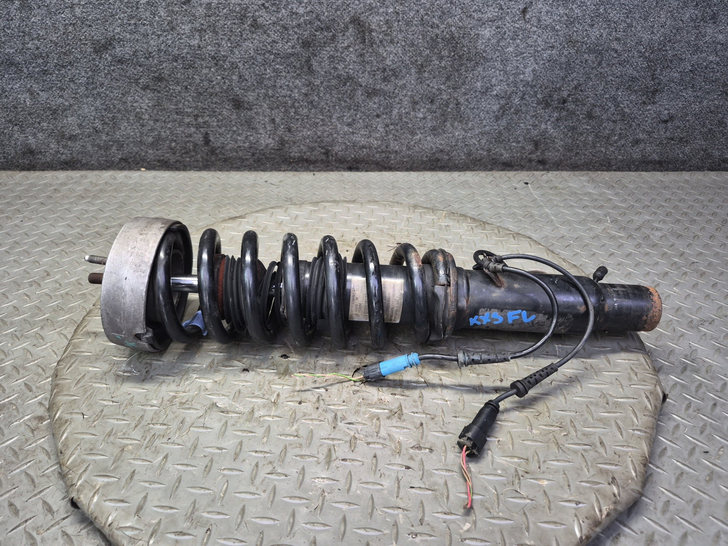 2010-2014 BMW E70 E71 X5M X6M Front Left Side VDC Strut Shock Absorber