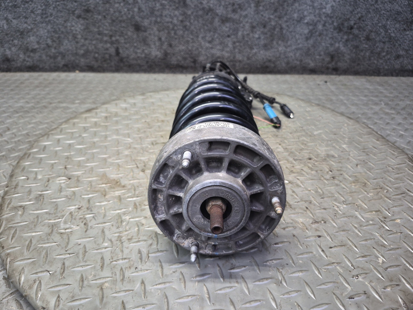 2010-2014 BMW E70 E71 X5M X6M Front Right VDC Strut Shock Absorber Defective