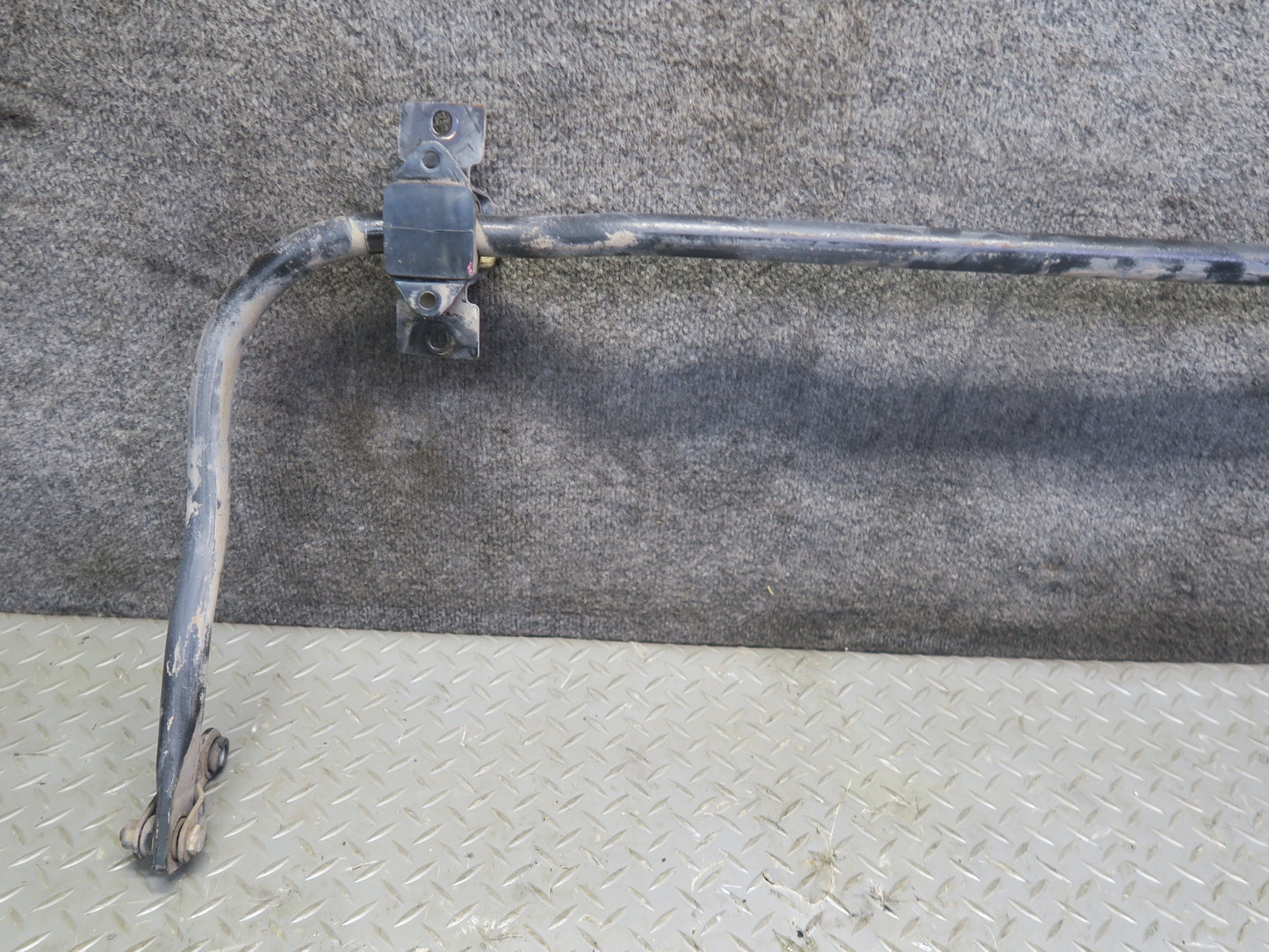 93-96 Chevrolet Corvette C4 Set of 2 Front & Rear Stabilizer Sway Bar OEM
