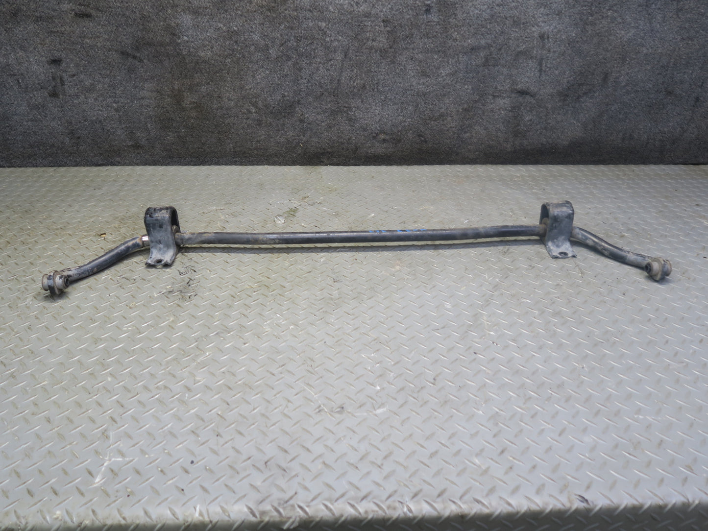 93-96 Chevrolet Corvette C4 Set of 2 Front & Rear Stabilizer Sway Bar OEM