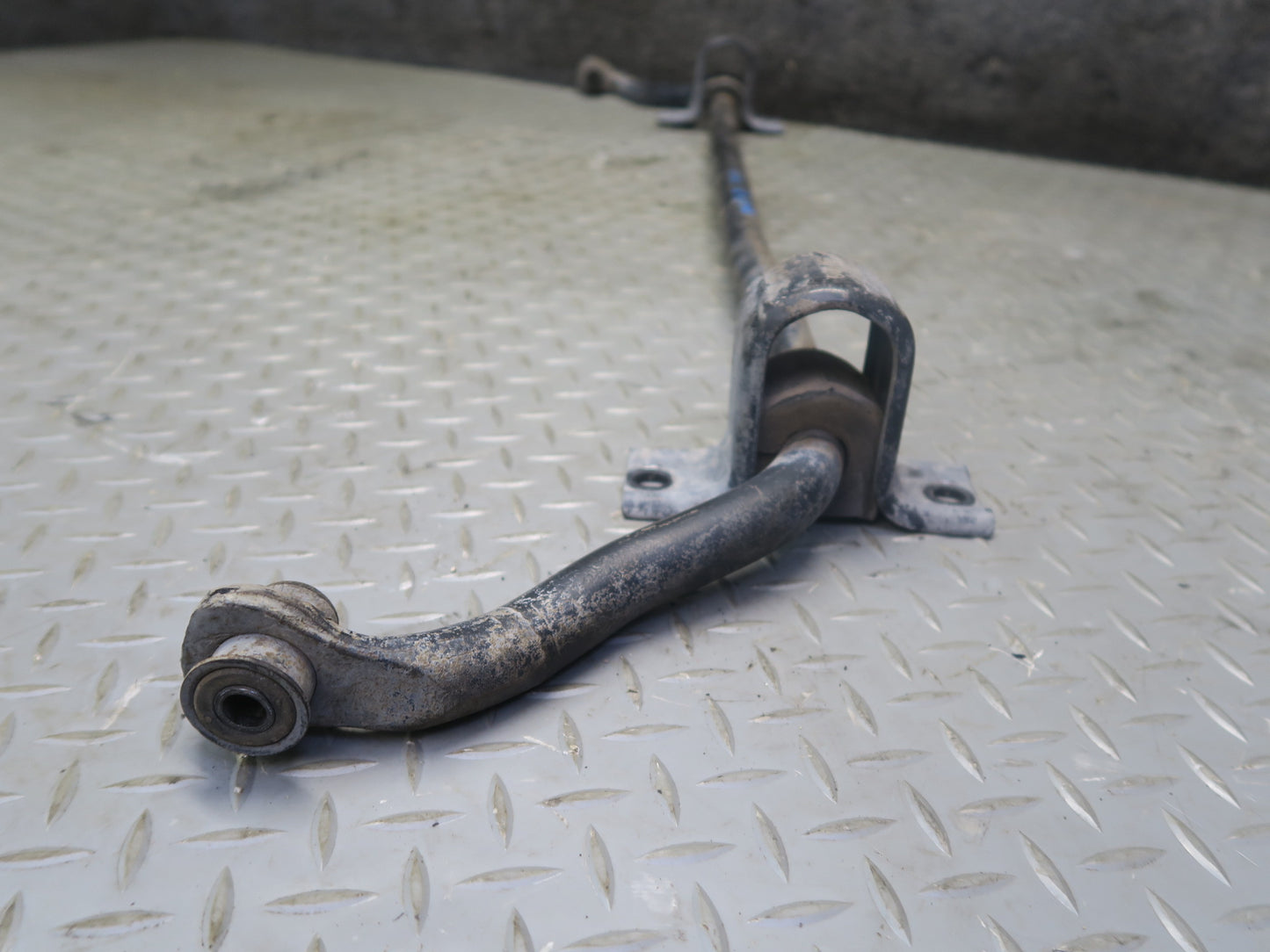 93-96 Chevrolet Corvette C4 Set of 2 Front & Rear Stabilizer Sway Bar OEM