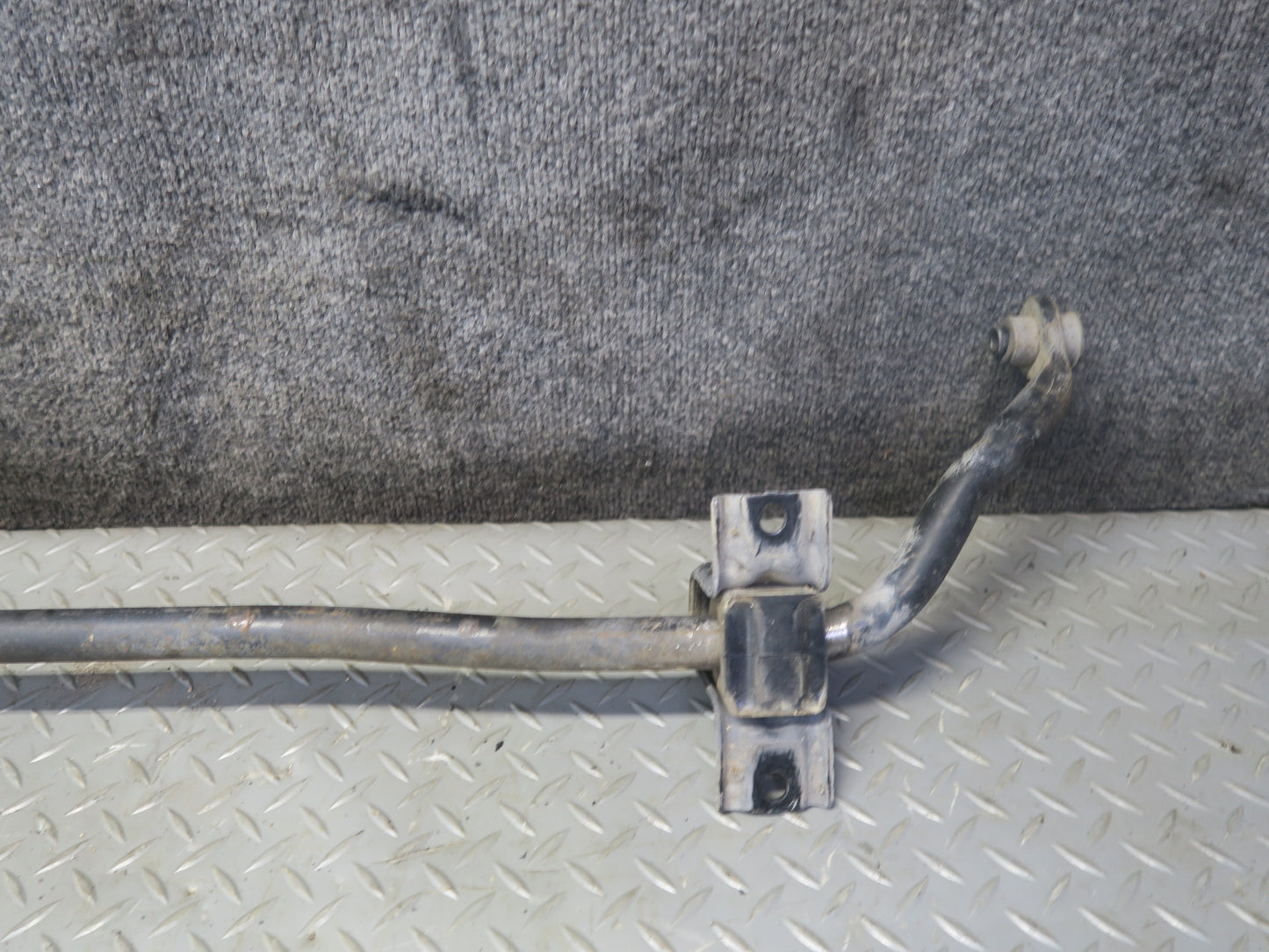 93-96 Chevrolet Corvette C4 Set of 2 Front & Rear Stabilizer Sway Bar OEM