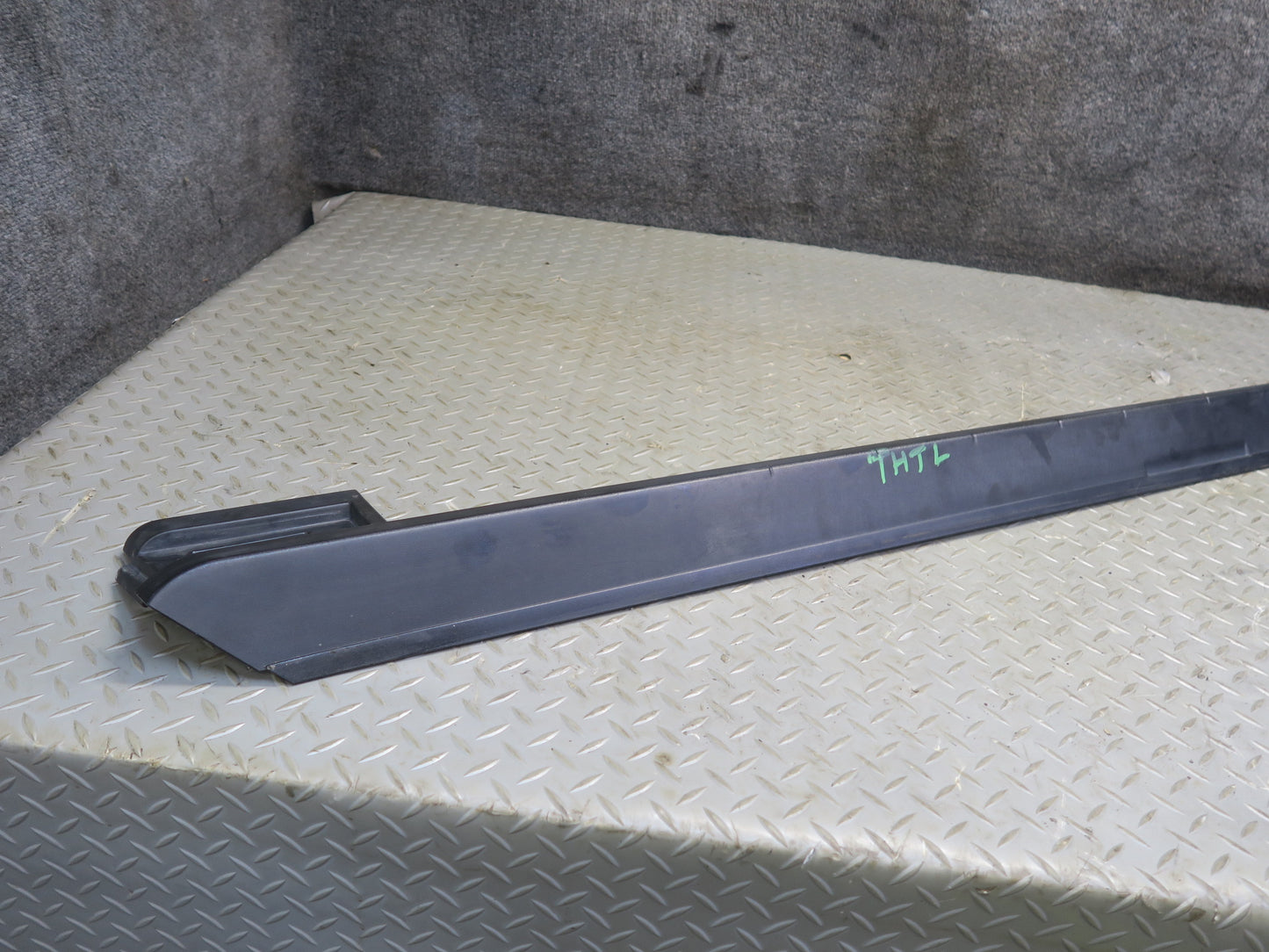 2003-2007 Hummer H2 Front Left & Right Side Roof Rail Trim Cover Molding Set