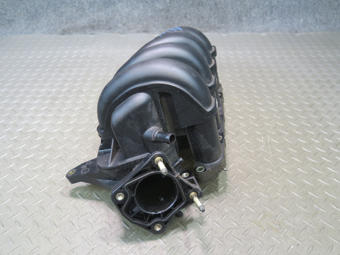 00-05 Toyota ZZW30L MR2 Spyder 1.8L 1ZZFE Engine Upper Intake Manifold OEM