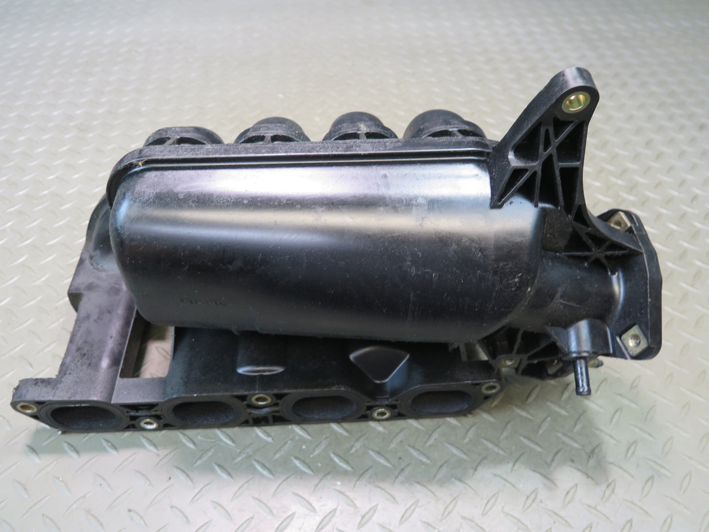 00-05 Toyota ZZW30L MR2 Spyder 1.8L 1ZZFE Engine Upper Intake Manifold OEM