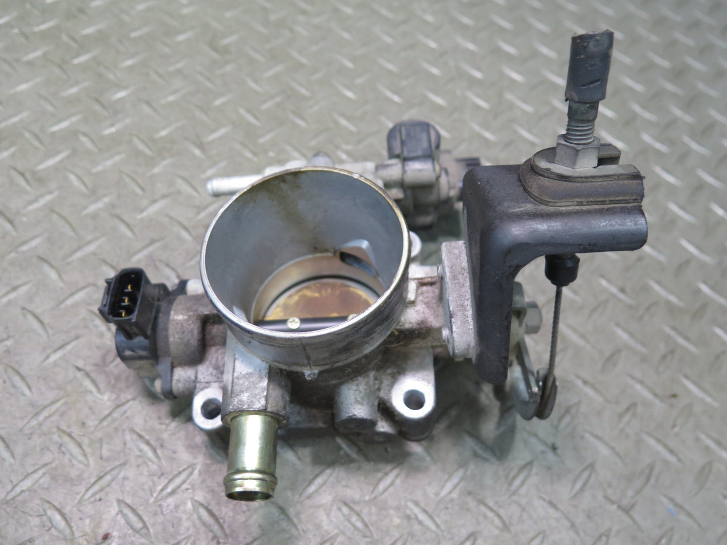 00-05 Toyota MR2 Spyder ZZW30L 1ZZFE Throttle Valve Body w Sensor & Mesh OEM