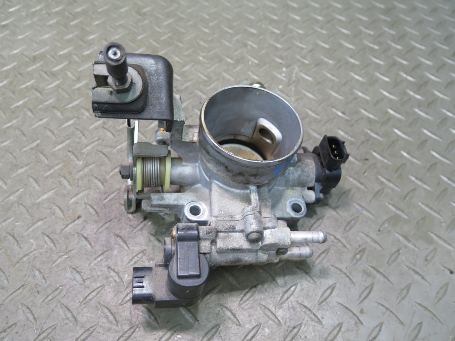 00-05 Toyota MR2 Spyder ZZW30L 1ZZFE Throttle Valve Body w Sensor & Mesh OEM