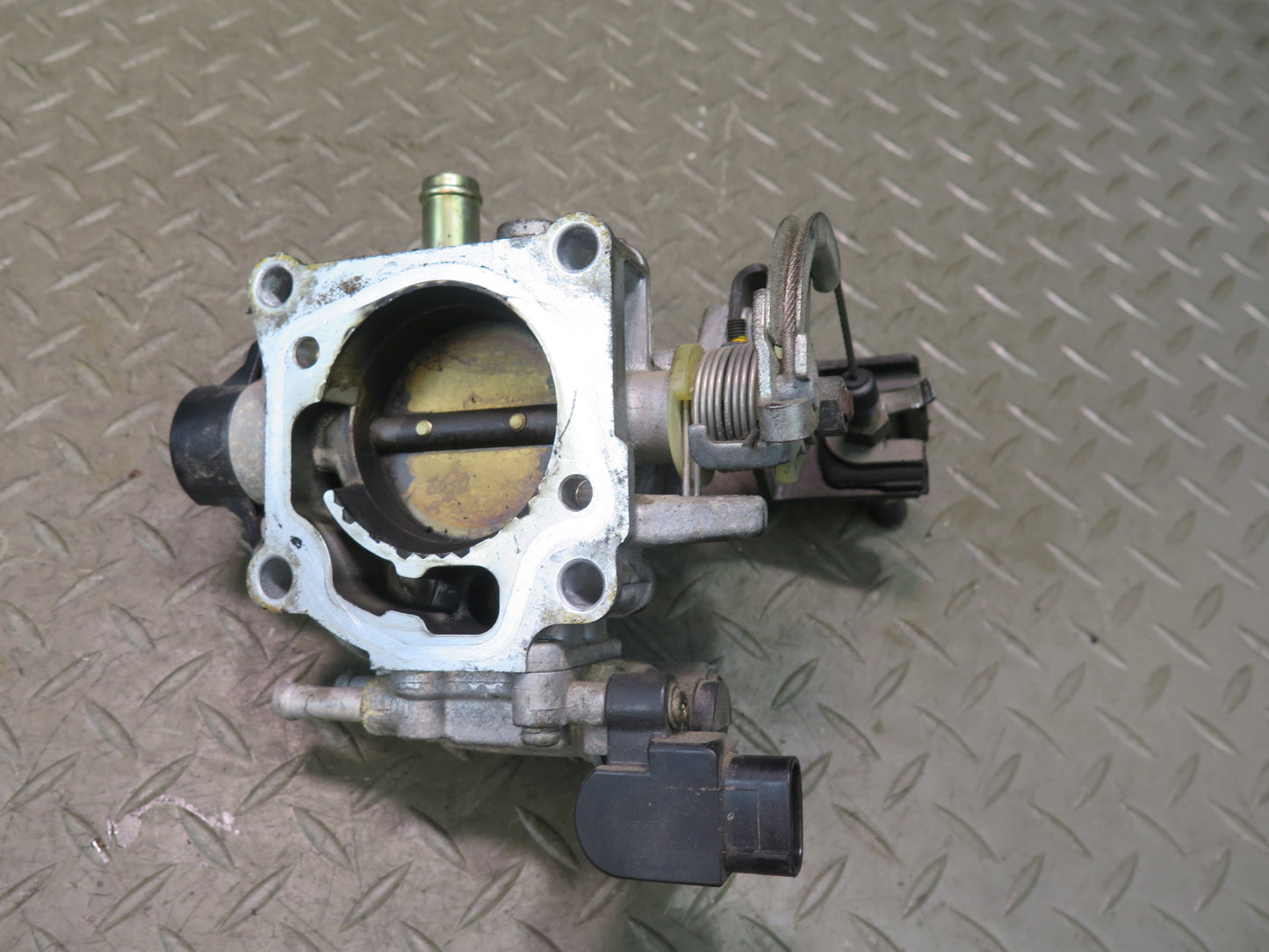 00-05 Toyota MR2 Spyder ZZW30L 1ZZFE Throttle Valve Body w Sensor & Mesh OEM