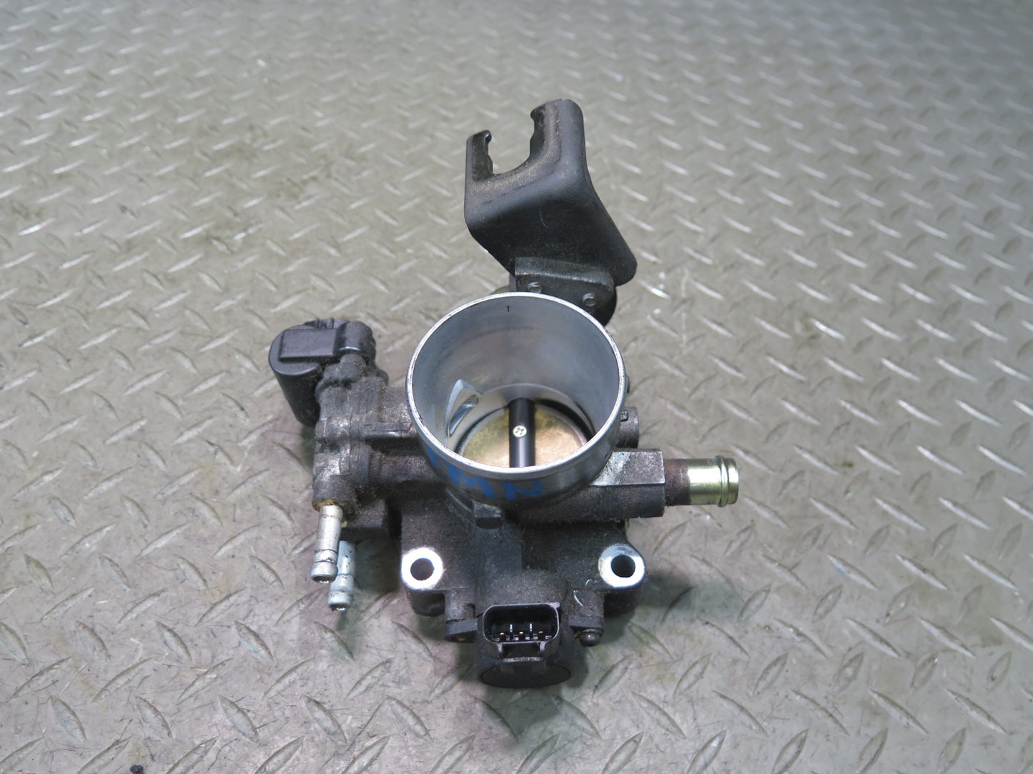 00-05 Toyota MR2 Spyder ZZW30L 1ZZFE Throttle Valve Body w Sensor Assembly OEM