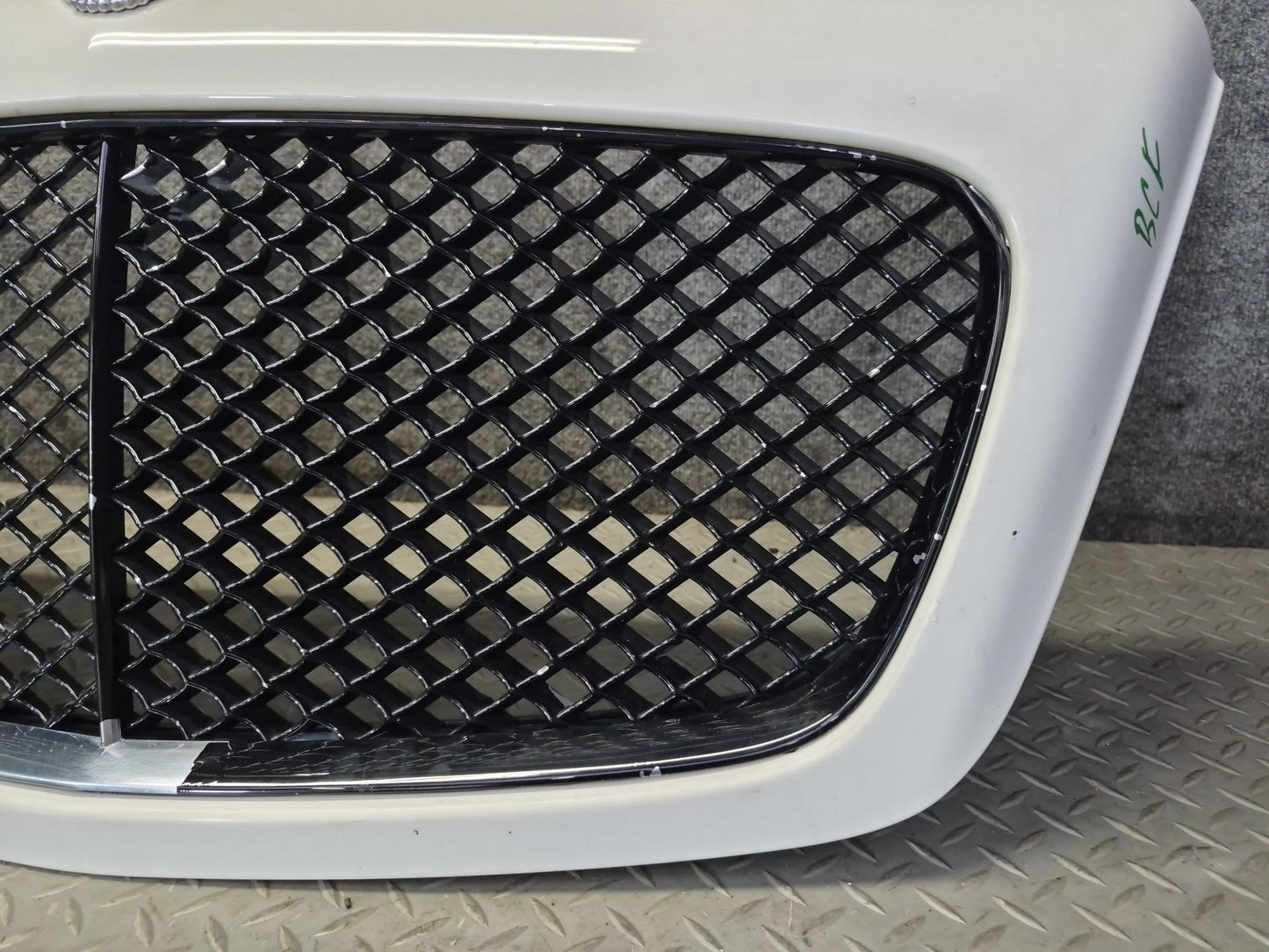 2003-2008 Bentley Continental GT Front Hood Exterior Grille w Support Brackets