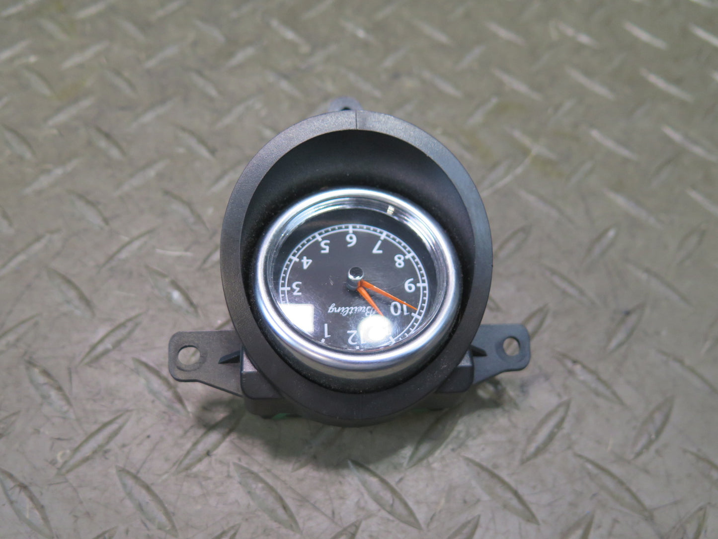 03-10 Bentley Continental GT Dash Center Analog Clock Unit 3W0919204J