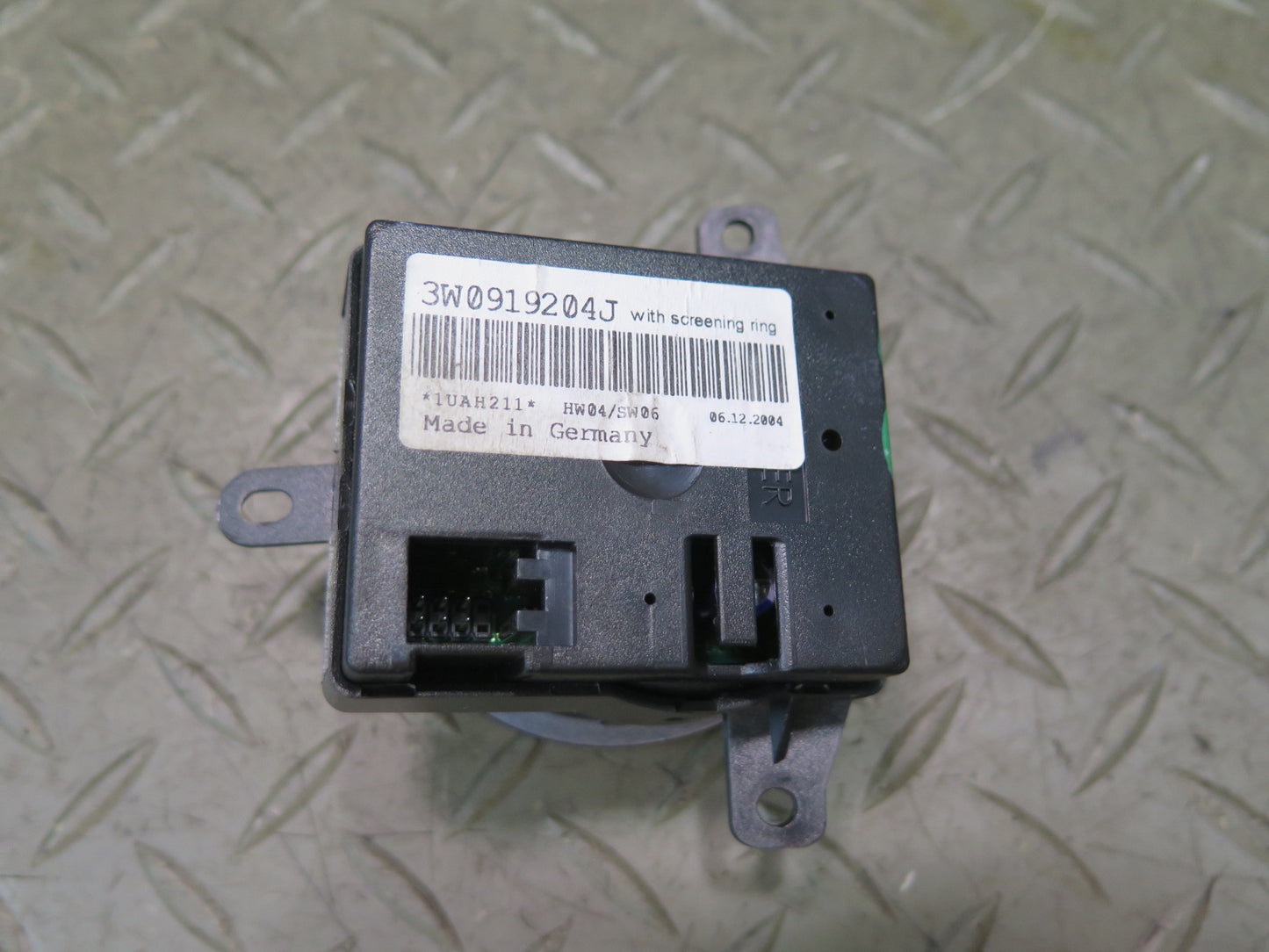 03-10 Bentley Continental GT Dash Center Analog Clock Unit 3W0919204J