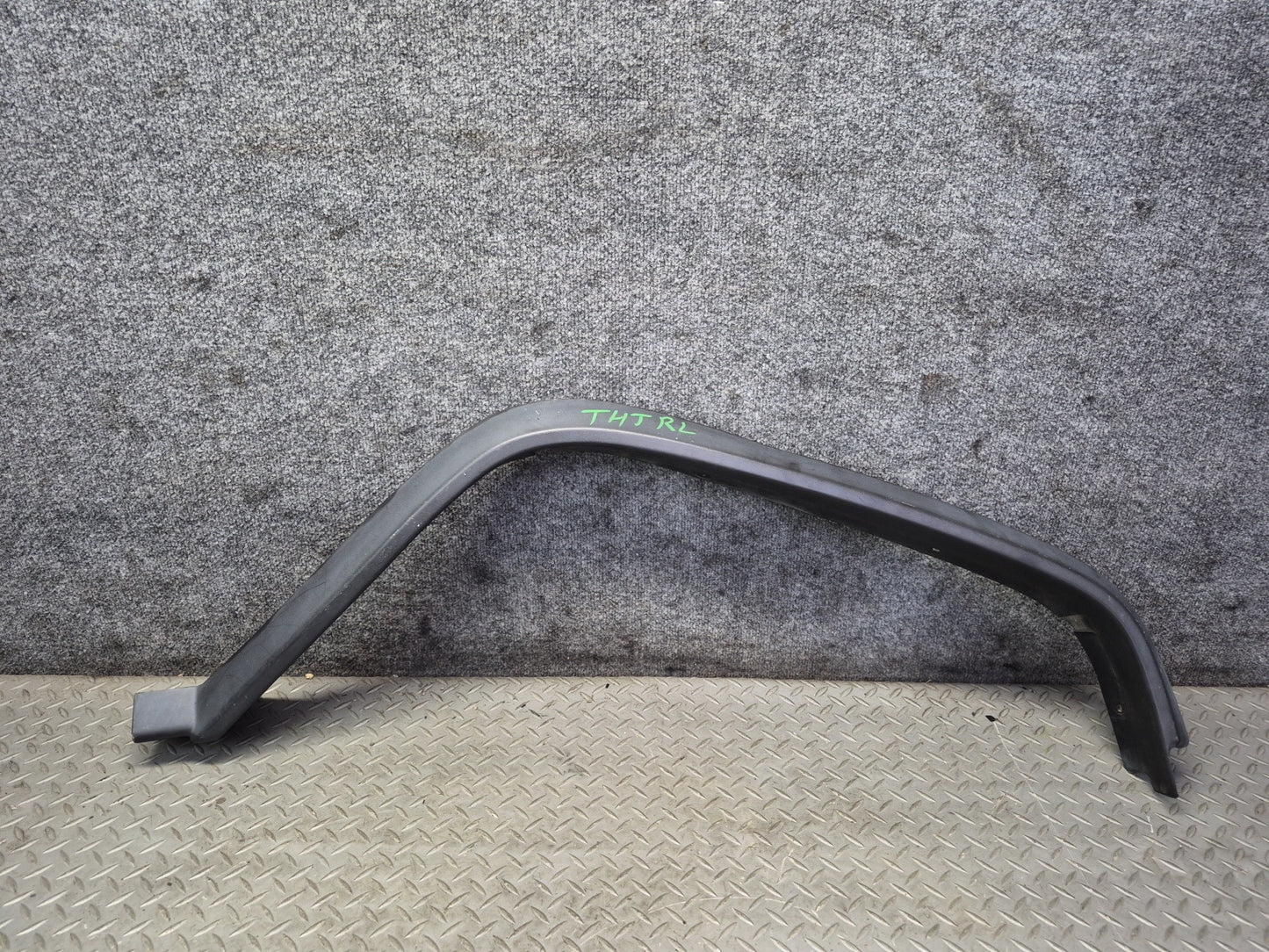 2003-2009 Hummer H2 Rear Left & Right Fender Flare Wheel Arch Molding Set of 2