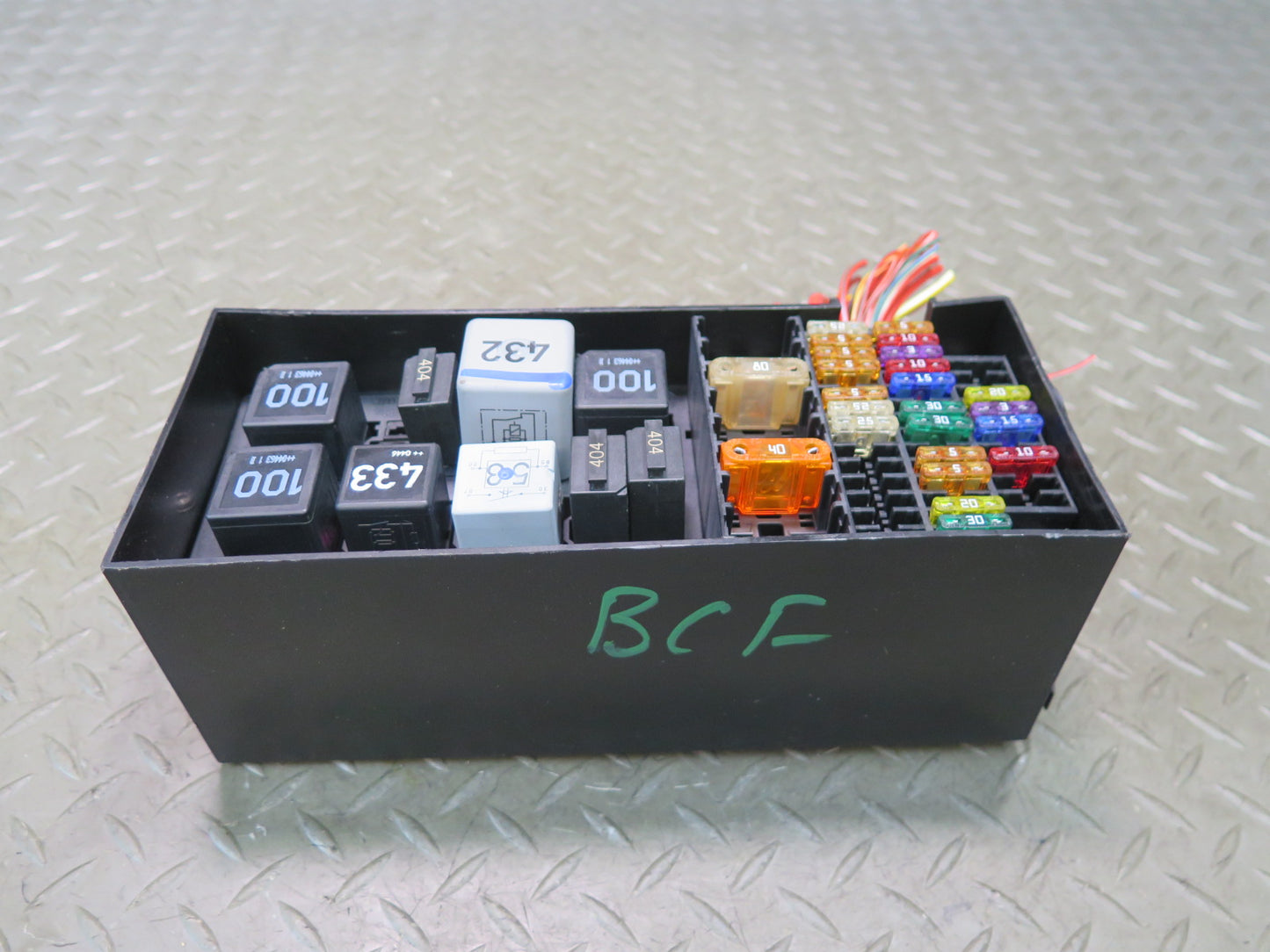 03-11 Bentley Continental GT Rear Trunk Fuse Box Relay Junction Module Unit