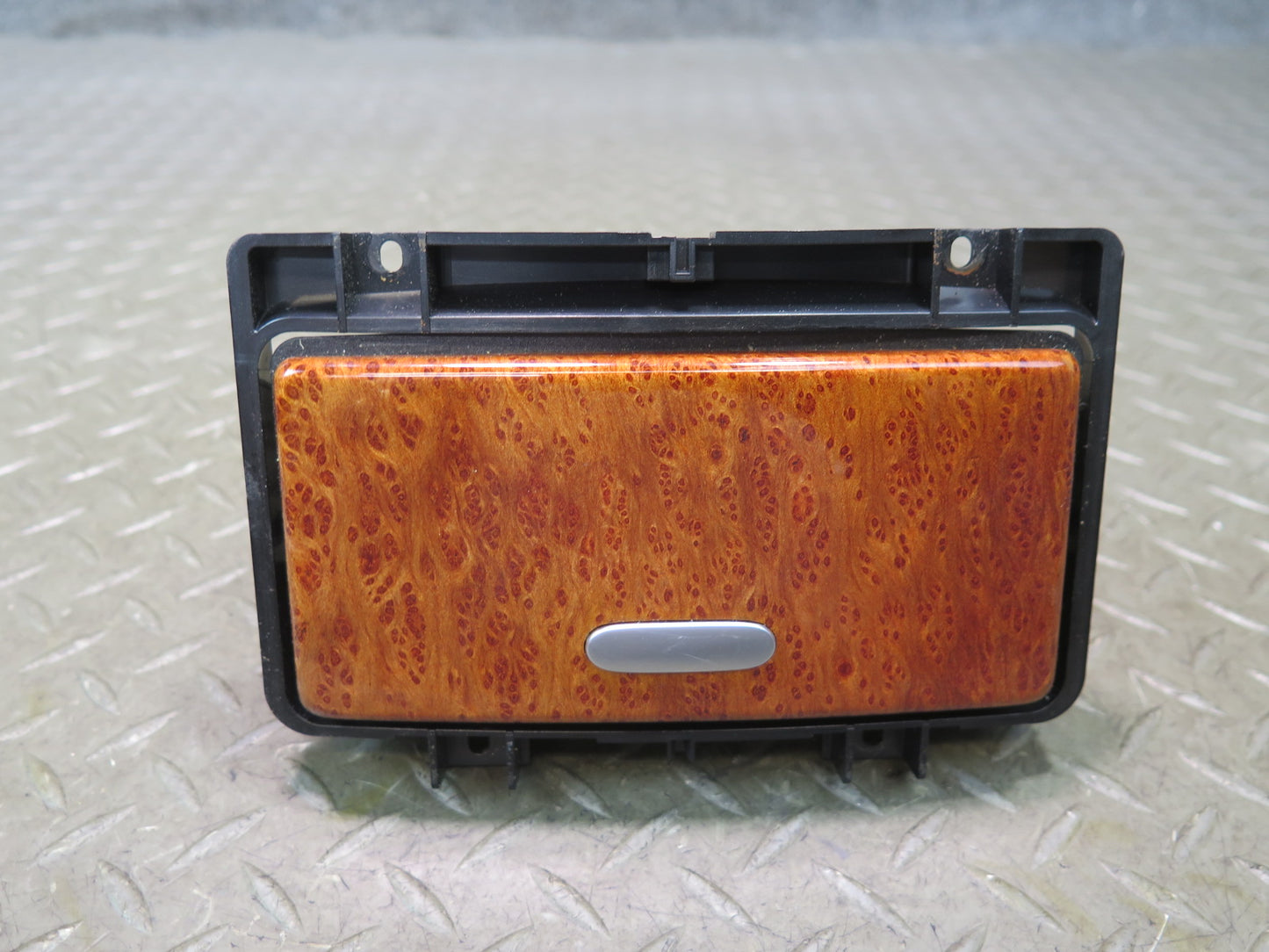 03-11 Bentley Continental GT Front or Rear Center Console Ash Tray w Lighter