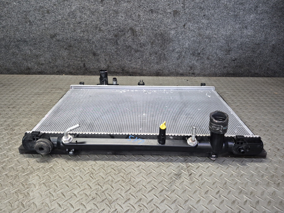 08-10 Lexus UVF46L LS600HL AWD Engine Cooling Radiator OEM