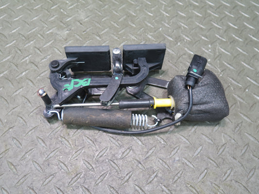 03-10 Bentley Continental GT Rear Trunk Lock Release Latch Striker 3W8827511D