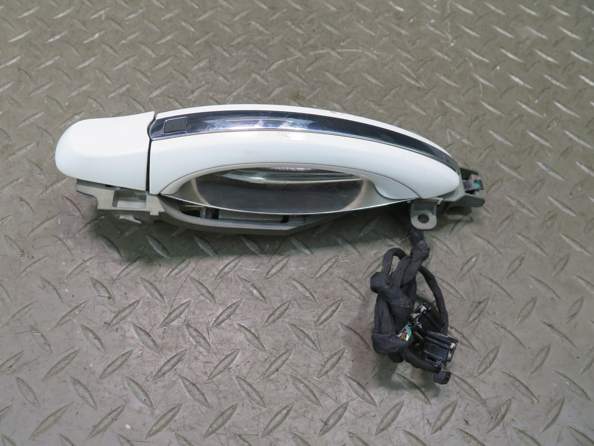 03-11 Bentley Continental GT Front Right Door Exterior Handle w Keyless Entry