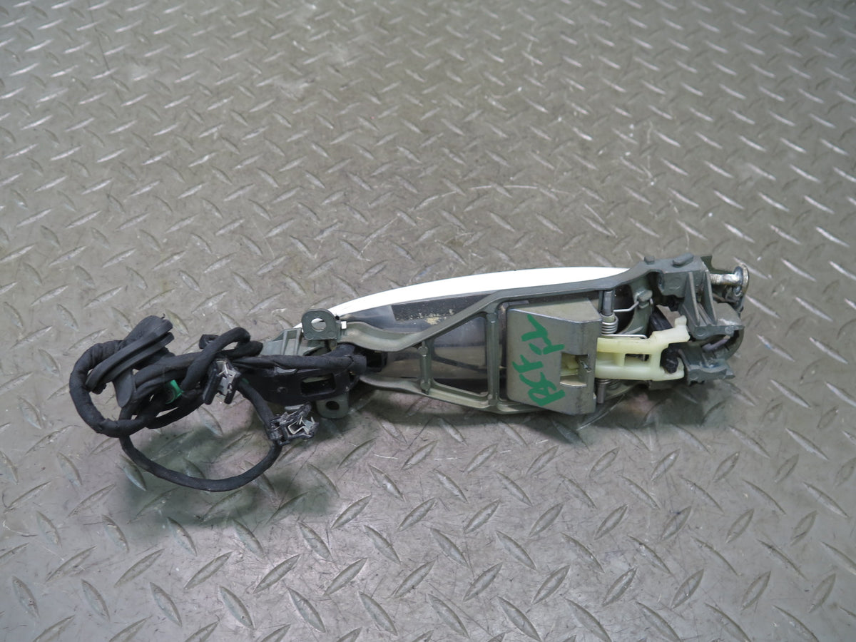 03-11 Bentley Continental GT Front Left Door Exterior Handle w Keyless Entry