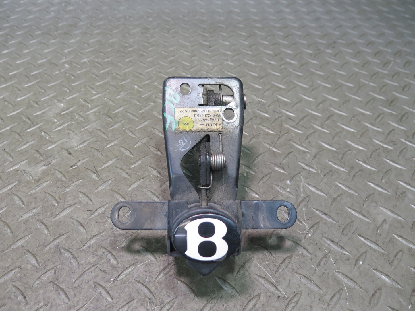 03-10 Bentley Continental GT Front Hood Lock Latch Safety Catch 3W0823480J