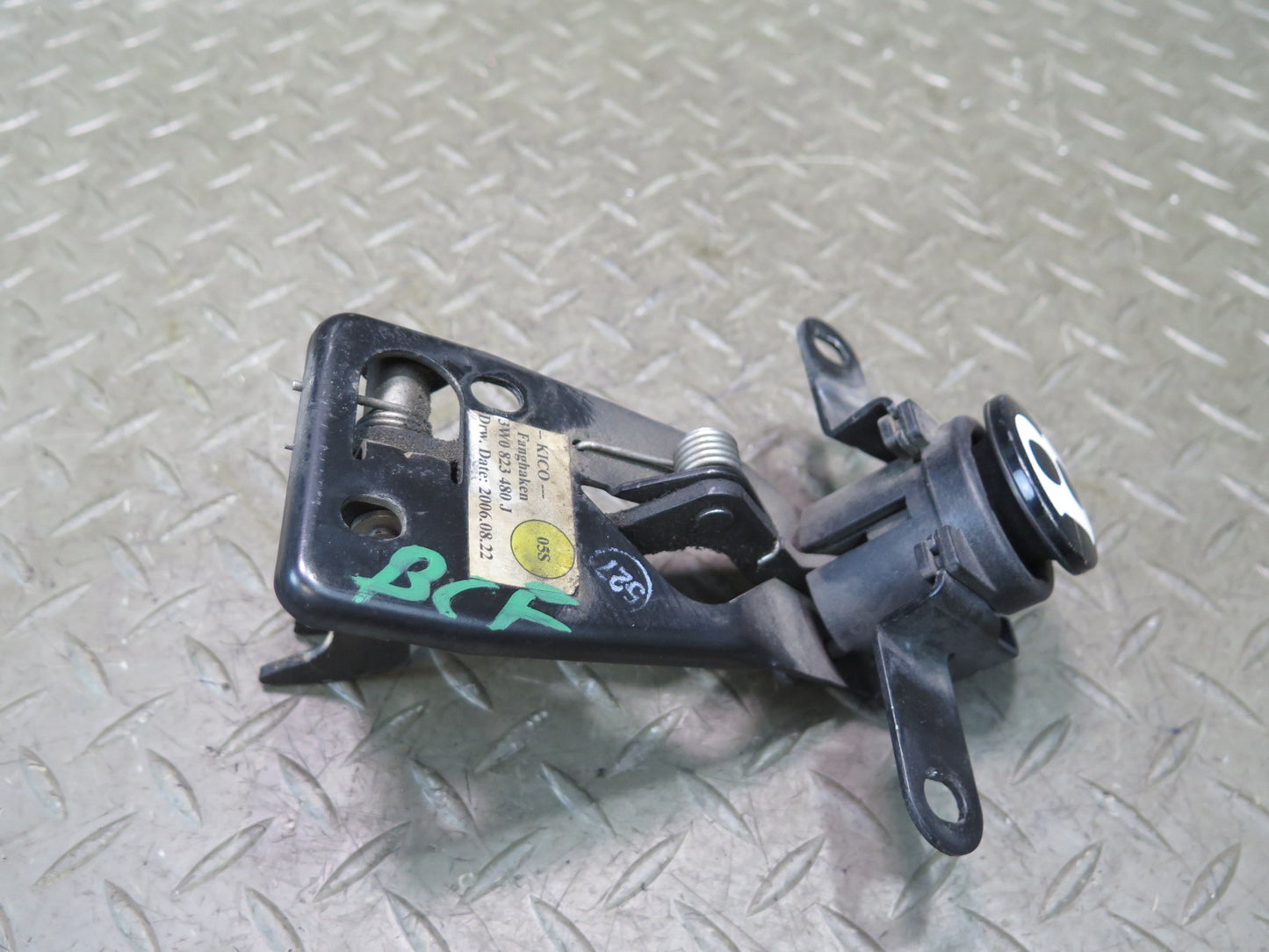03-10 Bentley Continental GT Front Hood Lock Latch Safety Catch 3W0823480J