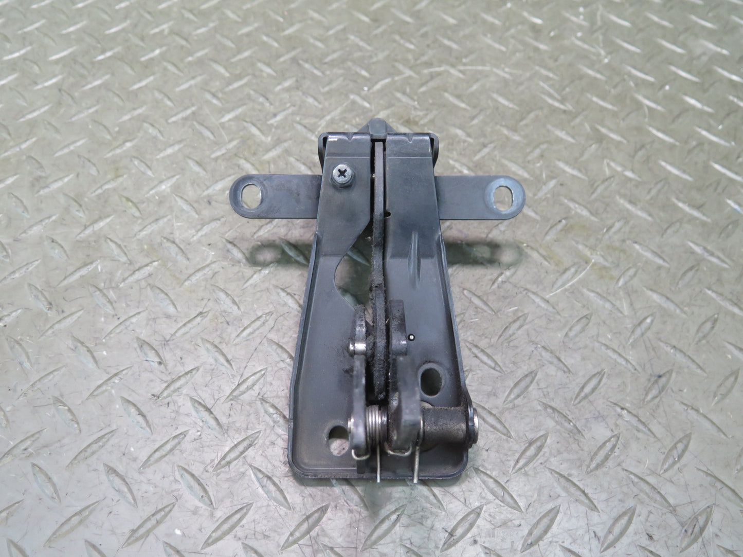 03-10 Bentley Continental GT Front Hood Lock Latch Safety Catch 3W0823480J