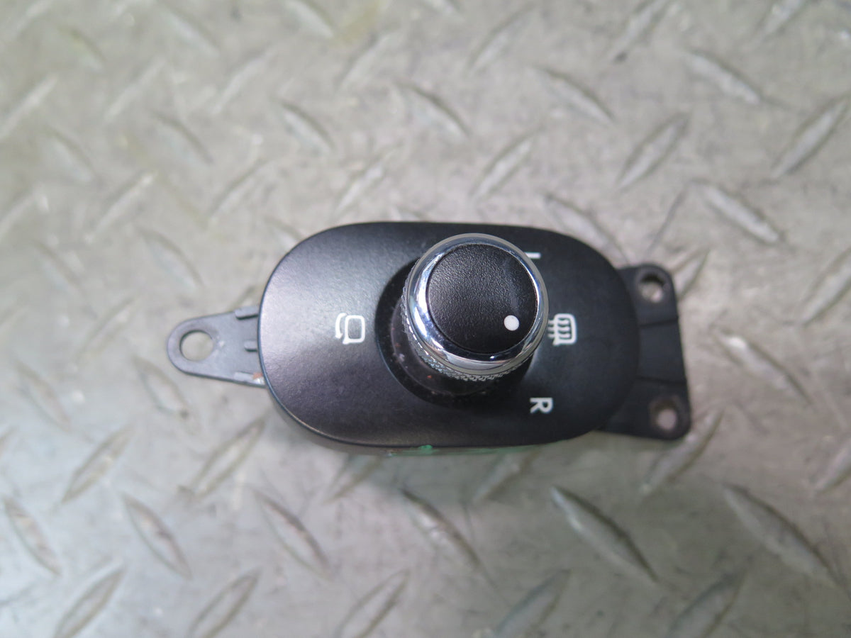 03-10 Bentley Continental GT  Heated Side View Mirror Adjust Controlswitch