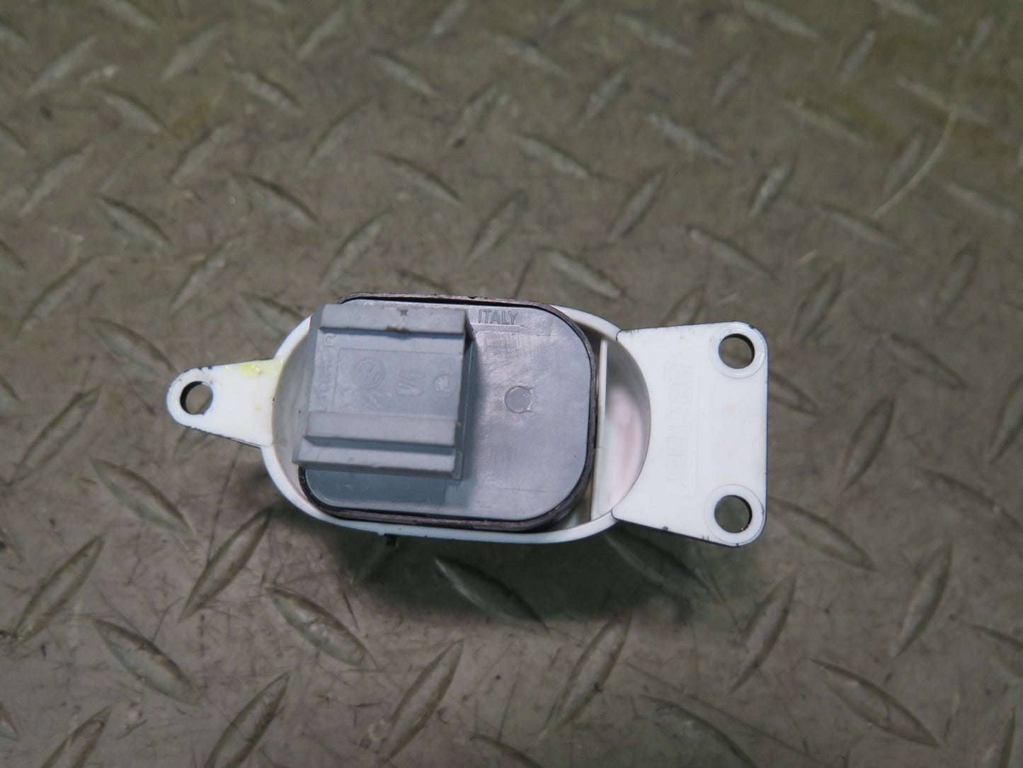 03-10 Bentley Continental GT  Heated Side View Mirror Adjust Controlswitch