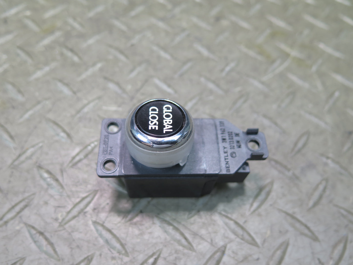03-10 Bentley Continental GT Global Close Switch Button 3W1962139