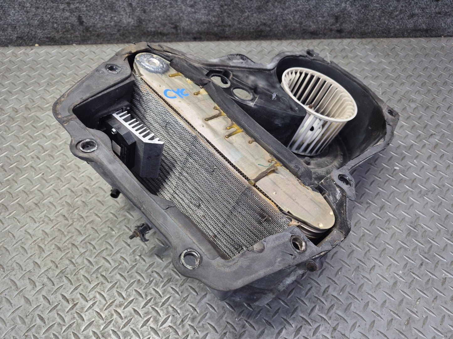 94-96 Chevrolet Corvette C4 Hvac A/C Evaporator Blower Motor Climate Box OEM