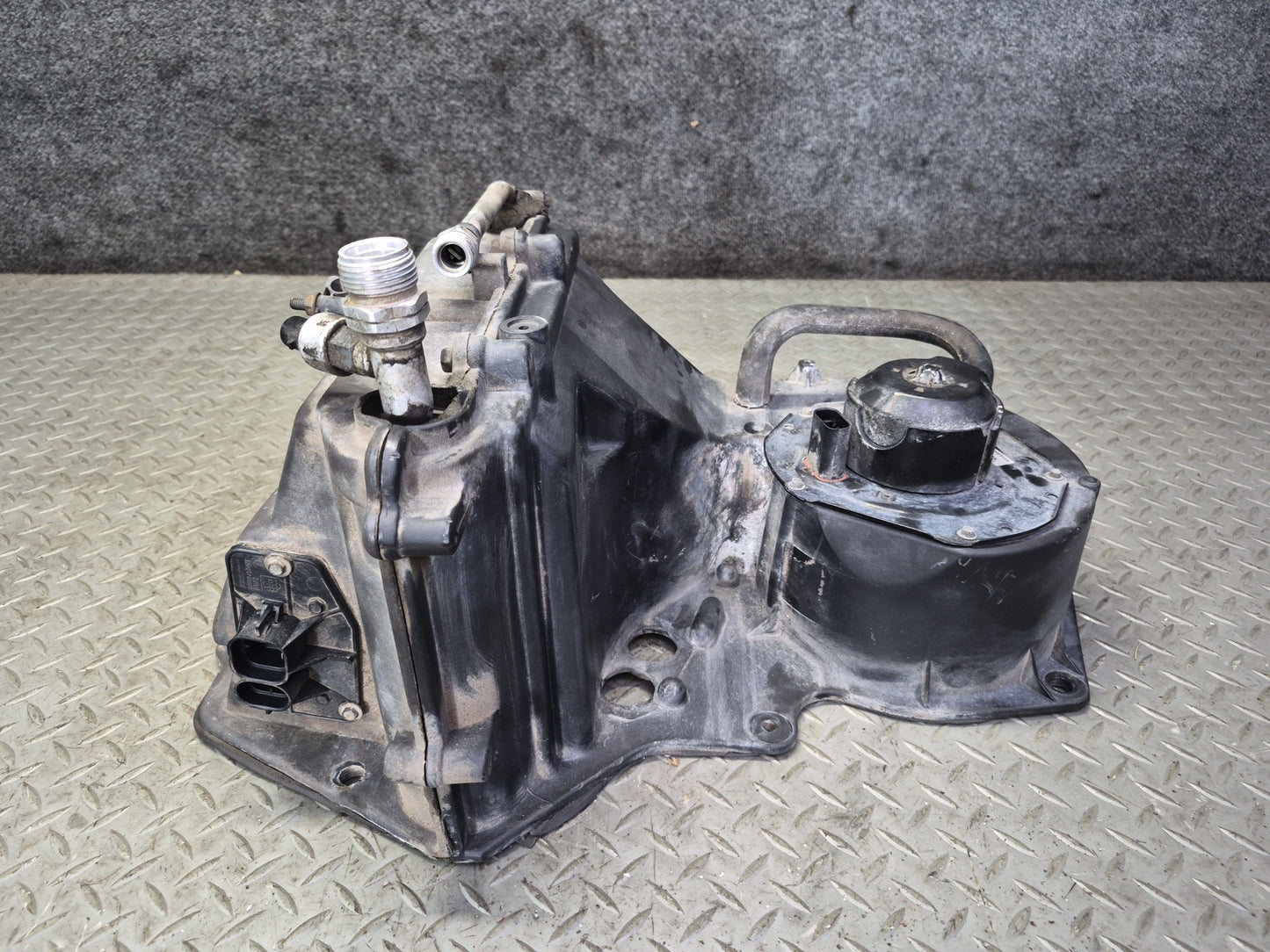 94-96 Chevrolet Corvette C4 Hvac A/C Evaporator Blower Motor Climate Box OEM
