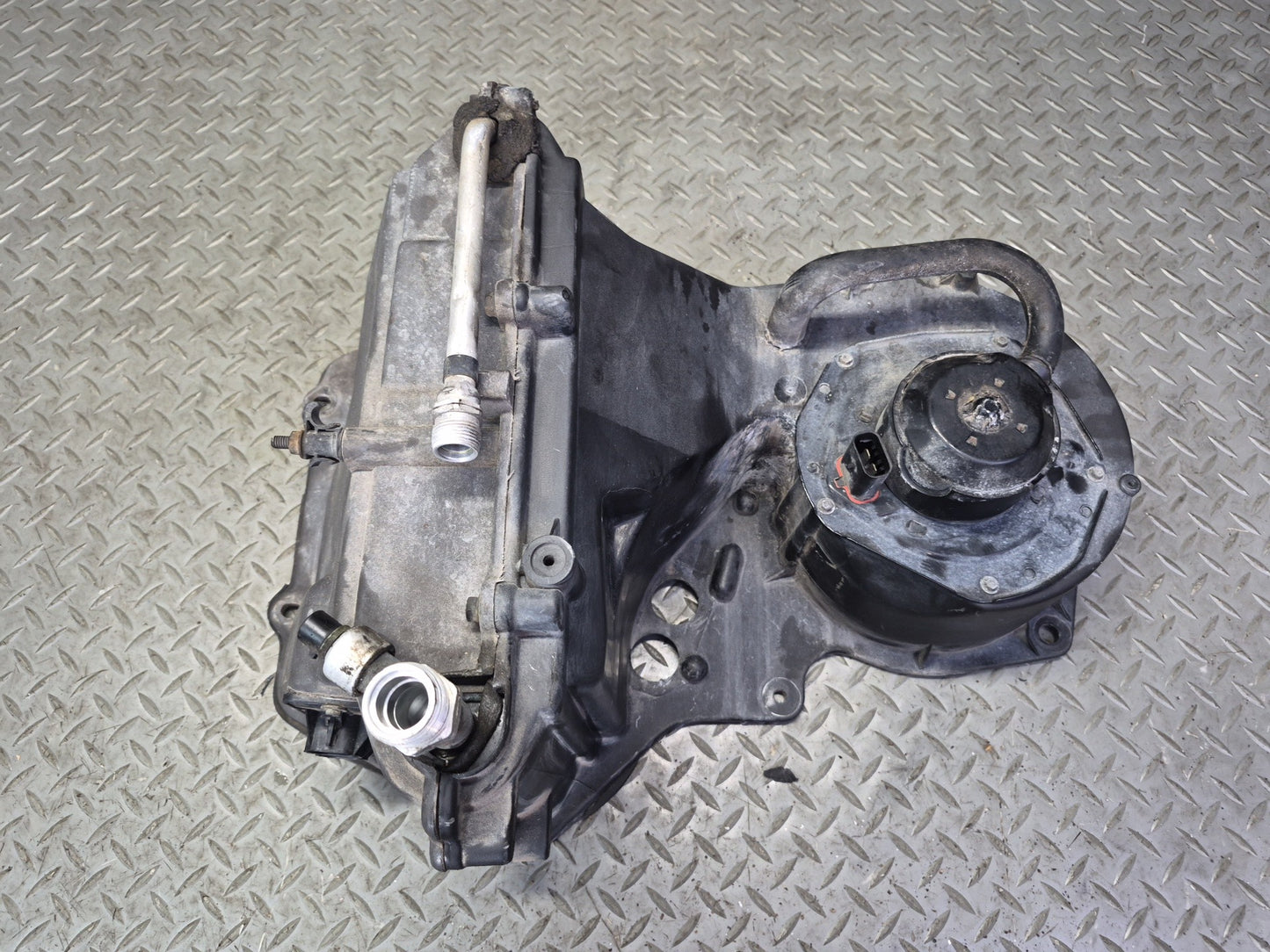 94-96 Chevrolet Corvette C4 Hvac A/C Evaporator Blower Motor Climate Box OEM