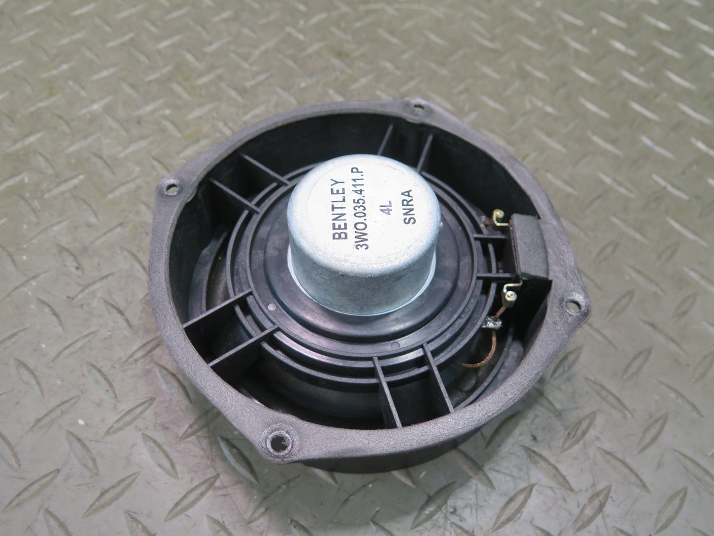 03-11 Bentley Continental GT Front Left & Right Door Speaker 3W0035411P Set of 2