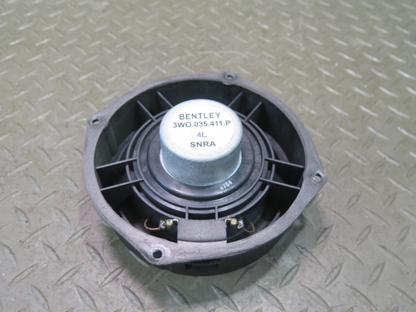 03-11 Bentley Continental GT Front Left & Right Door Speaker 3W0035411P Set of 2