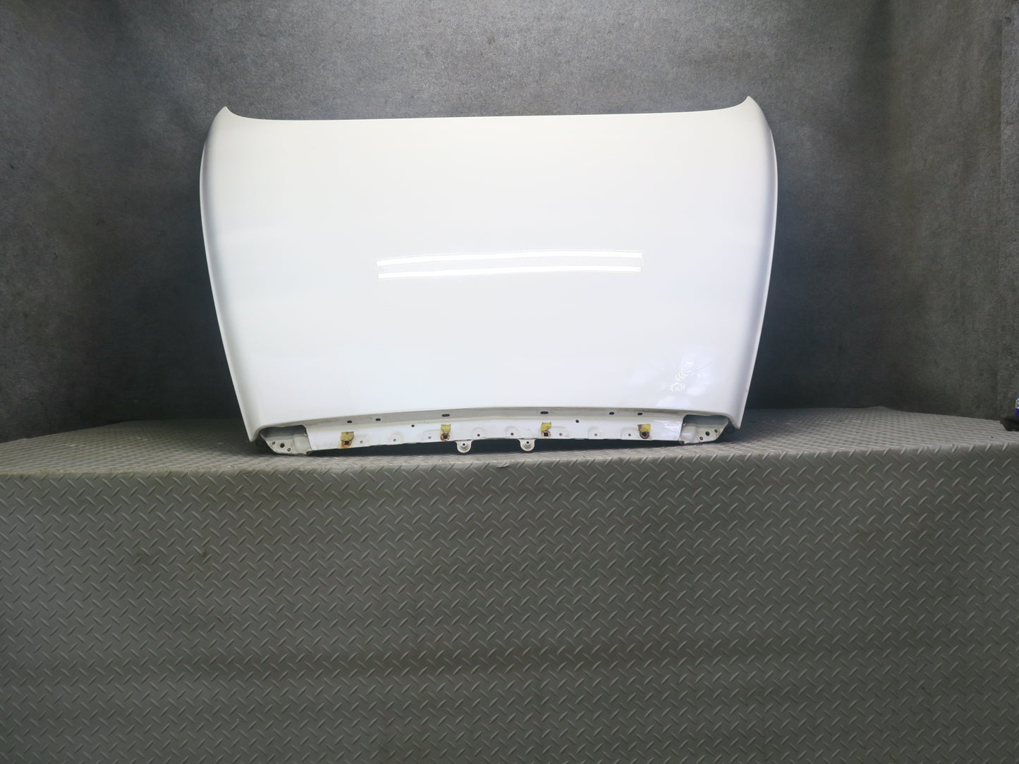 2003-2008 Bentley Continental GT Front Hood Bonnet Shell Panel Glacier White