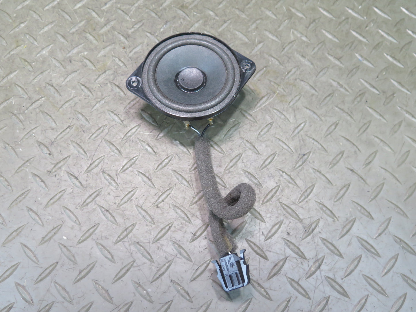 03-10 Bentley Continental GT Front or Rear Door Audio Speaker Set of 2